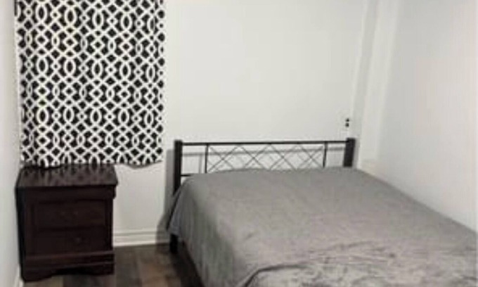 Montreal-Nord Apartment | Cozy studio, close to shopping malls and bus stops