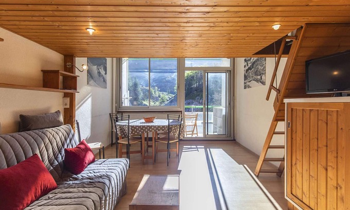 Eaux-Bonnes Apartment | Cozy studio for 4, balcony with mountain view, near Gourette slopes