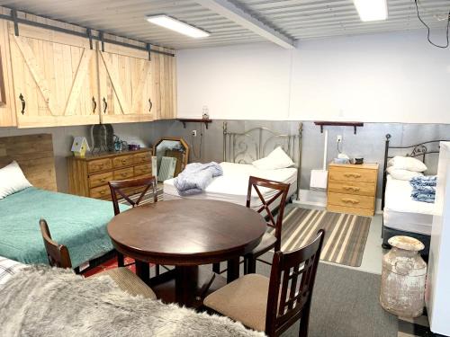Masson-Angers Apartment | Cozy studio in Masson-Angers, 800 m² with view