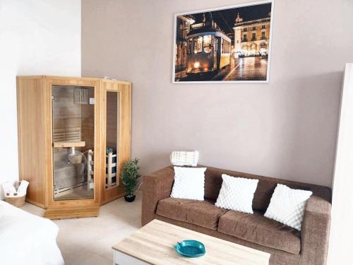 Quinta do Anjo Apartment | Cozy studio in Quinta do Anjo 48 m² with shared sauna