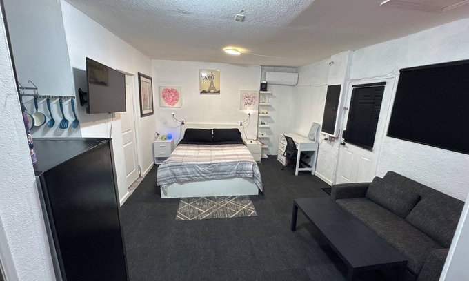Goldenrod Apartment | Cozy studio with AC and WiFi in enjoyable Winter Park