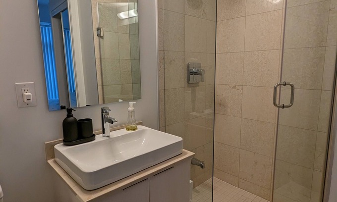 Toronto Entertainment District Condo | Cozy + Stylish Apartment in Heart of Downtown Toronto