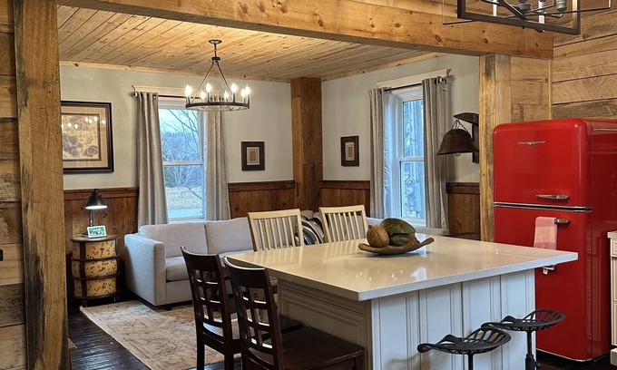 Oro-Medonte Ski Chalet | Cozy, stylish, century home located just steps from Mount St Louis ski hill!