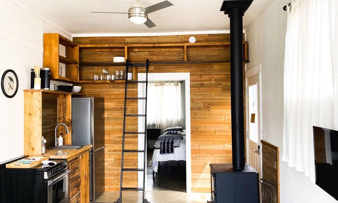 Baker City Apartment | Cozy Suburban Suite w/kitchenette, centrally located to several attractions!