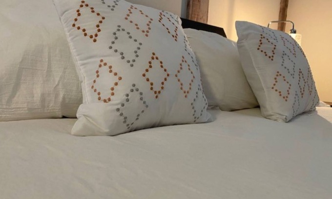 Okanagan-Similkameen Apartment | Cozy Suite close to all amenities!