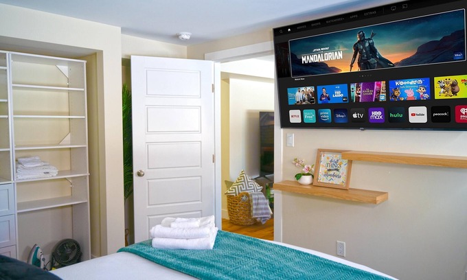 Williams Lake House | Cozy Suite in Williams Lake | 5 Min to DownTown | Self Check-In | 75" TV
