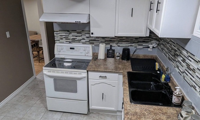 Durham Region House | Cozy Suite | Perfect for Friends & Family