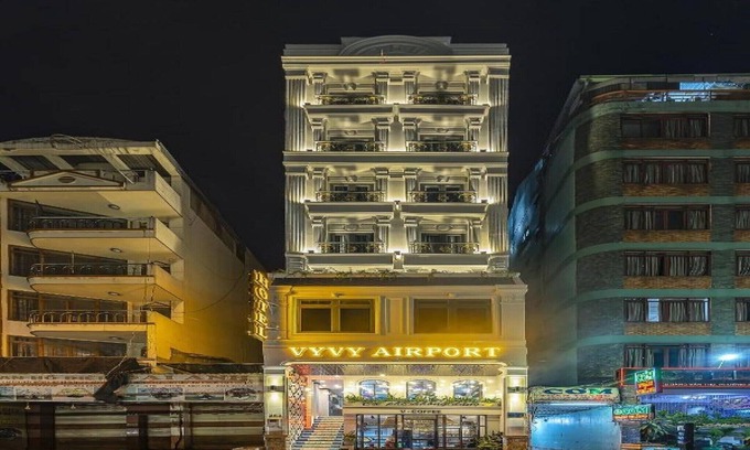 Tan Binh House | Cozy Superior Double | Airport-Adjacent Comfort