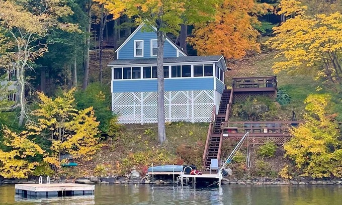 Fairlee Cabin | Cozy Swimming Hole cabin on Lake Morey