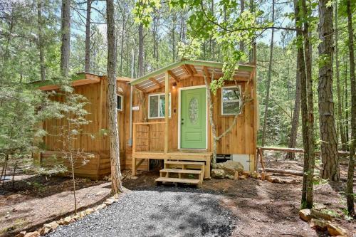 Boles House | Cozy Tiny Cabin with Porch & Fire Pit near Scenic Trails in Western Arkansas