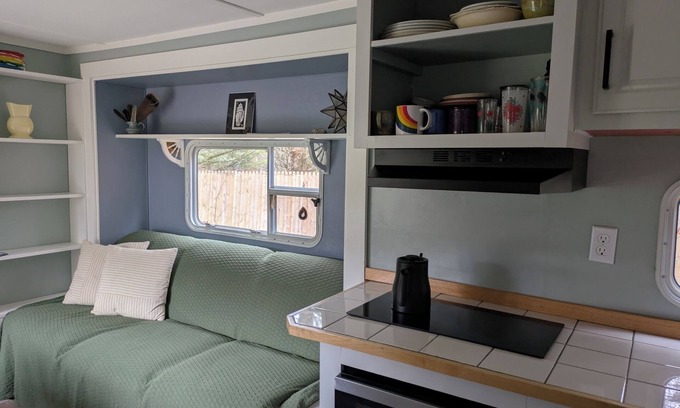 Bristol House | Cozy Tiny Home in charming Bristol VT, close to major ski areas