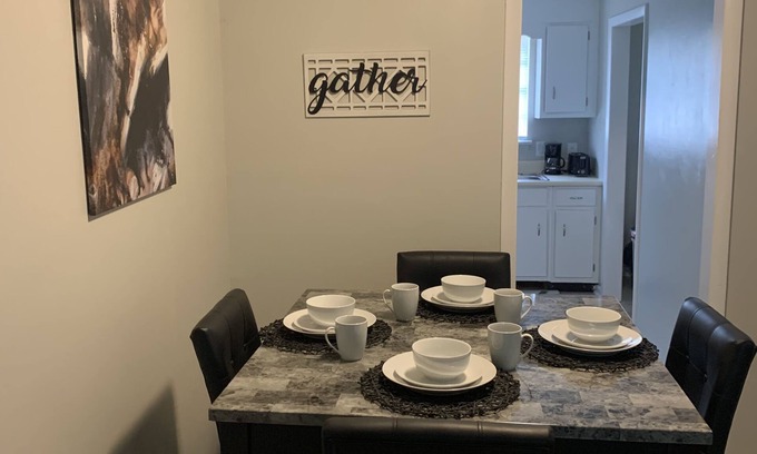 Enterprise House | Cozy Townhouse in Quiet Area