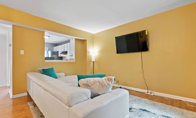 Fairland House | Cozy & Tranquil Getaway: Deck, Yard, Free Parking!