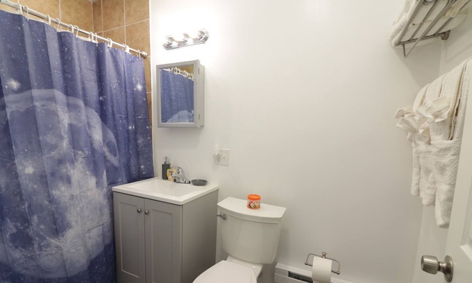 Calumet City Apartment | Cozy Two Bedroom Condo