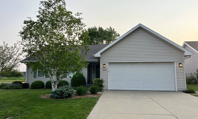Bradley House | Cozy, updated 2 BR 2 BA home with 2 car attached garage.