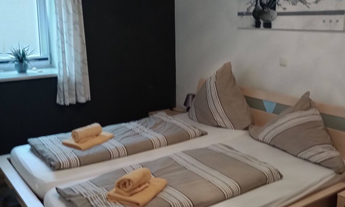 Himmelkron Apartment | Cozy vacation apartment terrace with a view of the white Main