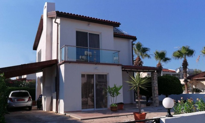 Oroklini House | Cozy vacation home near the beach