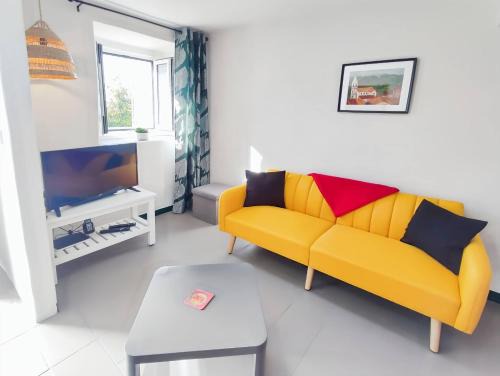 Cadaval House | Cozy Vacation Rental in Peaceful Peral, Portugal