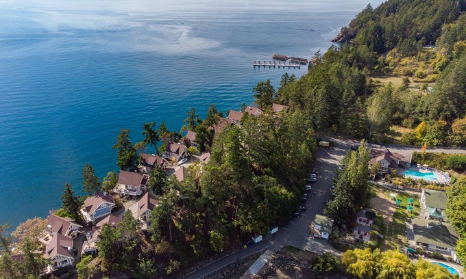 Pender Island House | Cozy View Cottage on Pender Island #15