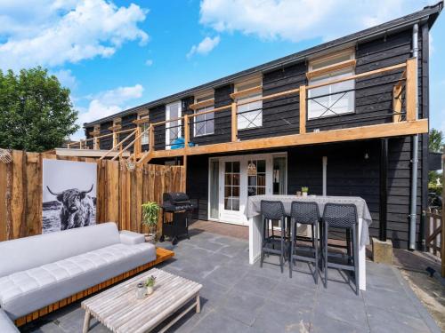 Hattemerbroek House | Cozy Villa w Sauna and BBQ