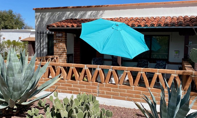 Haven Green Valley East Villa | Cozy Vintage Two Bedroom Villa In Green Valley