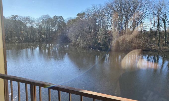 Salisbury Condo | Cozy Waterfront Eastern Shore Condo