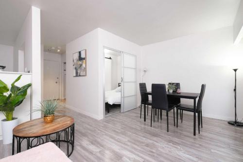 West End Apartment | Cozy West End Home Away from Home