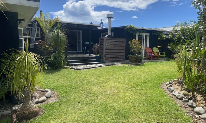 Whangamata House | Cozy Whanga Escape