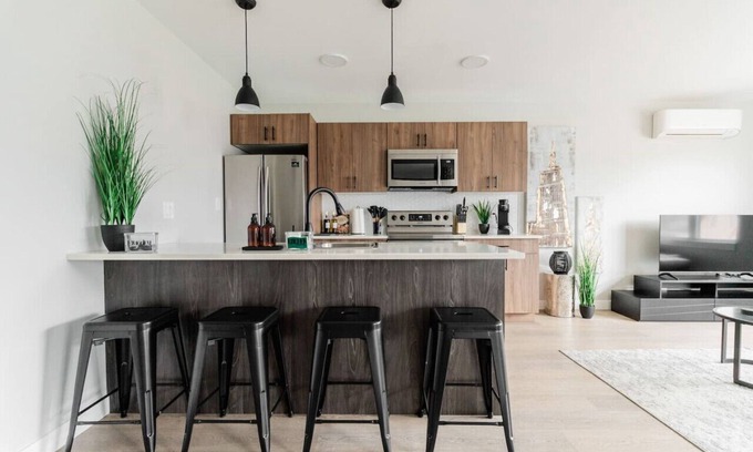Winnipeg House | Cozy Winnipeg Getaway - Near The Forks & Hospital