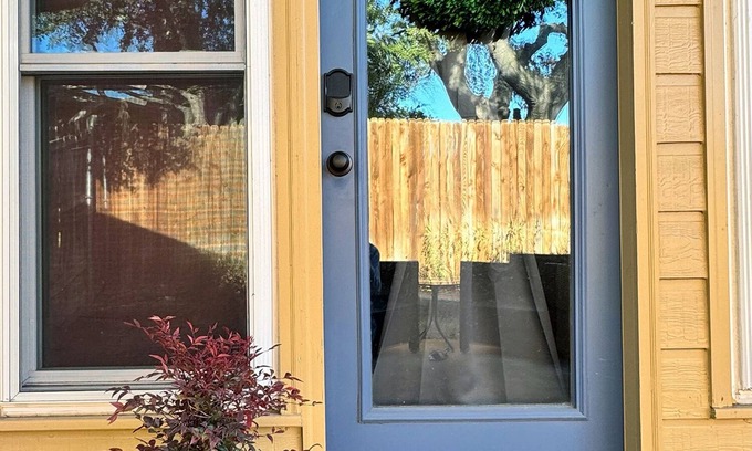 Southwest Carrollton Apartment | Cozy Work Retreat in North Dallas-Addison Area…Pet Friendly!