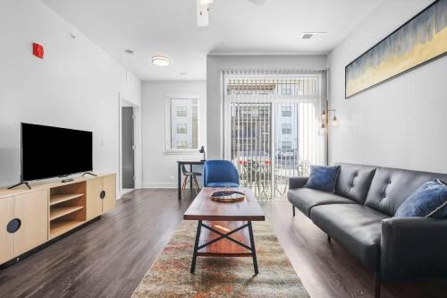 Indianapolis Apartment | CozySuites Modern 1BR Nora Indianapolis #8