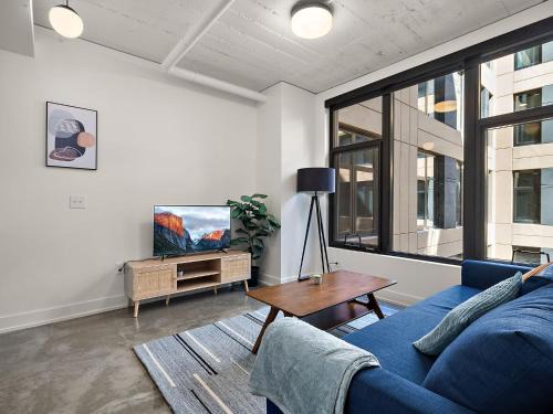 Warehouse District Apartment | CozySuites NLG - Modern 1BR condo #06