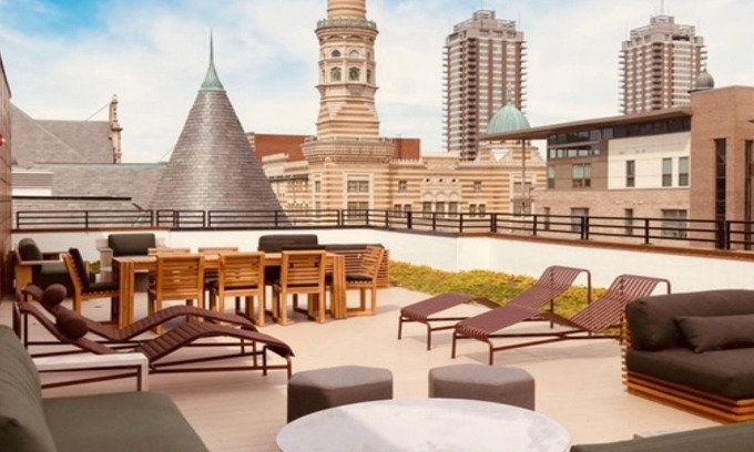 Lockerbie Square Apartment | Cozysuites on Mass With Garage Parking 15