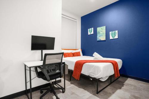 Cultural District Apartment | CozySuites Stunning 1BR in Downtown Pitts #14