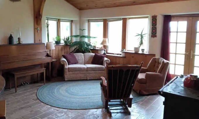 Viroqua House | Craftsman Cottage Overlooking Rolling Pastures
