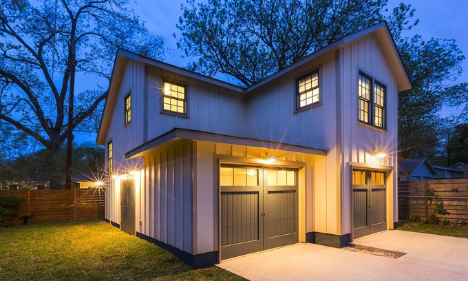 Rosedale Apartment | Craftsman Style 1Bed/1Bath; Walk to Central Market, Taco Deli, Draught House Pub