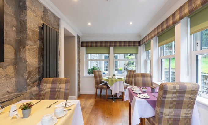 Pitlochry House | Craigroyston House & Lodge