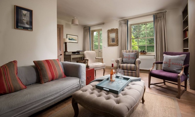 Kelso Cottage | CRAILING COTTAGE - a peaceful country estate near to Jedburgh & Kelso