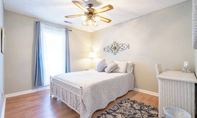 Decatur House | Crandon House with space and comfort