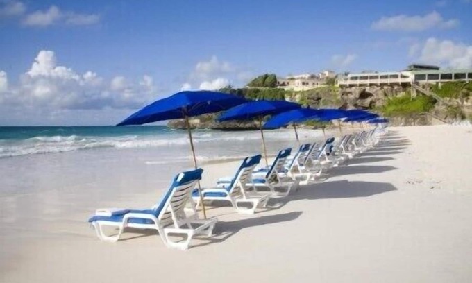 Diamond Valley Condo | Crane Beach - one bedroom with plunge pool - New Years week available