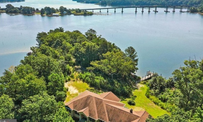 Wicomico Church House | Crane Creek Lodge