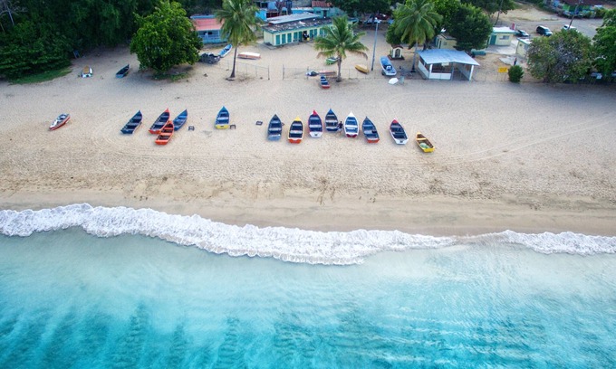 Borinquen Villa | Crash Boat Beach NEWLY REMODELED! 3 Bedroom Casita
