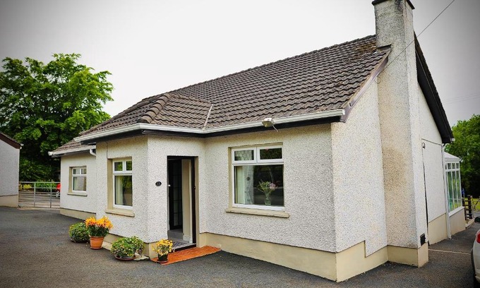 Lisnagunogue House | Crebilly Cottage - Rural Life doesn't get better
