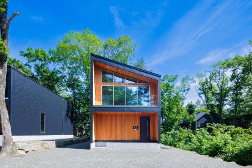 Hokujo Ski Chalet | Credence Chalets by HHG
