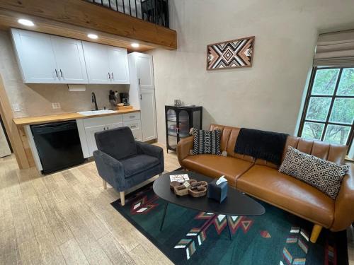 Nemo House | Creek Cabin at The Wildflower Woods