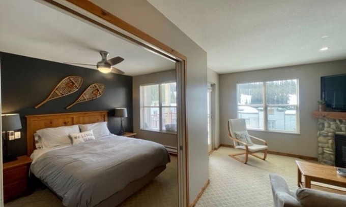 Silver Star Mountain Condo | Creekside condo close to Tube Town & skating pond, gas fireplace, full kitchen