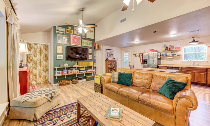 Riverside Cabin | Creekside Cabin 38- CLOSED TEMPORARILY FOR FLOOR REPAIRS- So sorry!