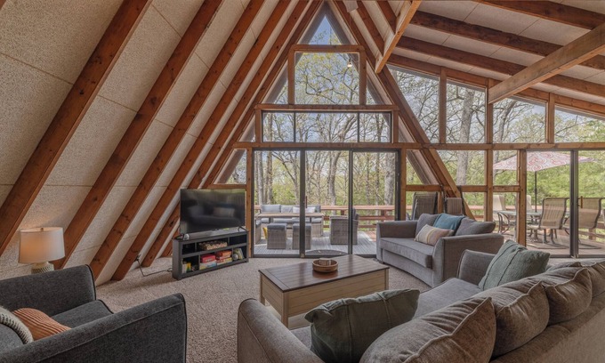 Innsbrook Ski Chalet | Creekside Cabin by Innsbrook Vacations!