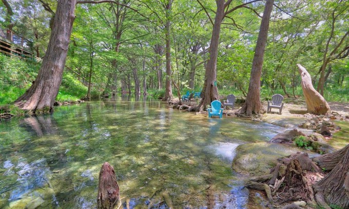 Wimberley House | Creekside Cabins - The Texan