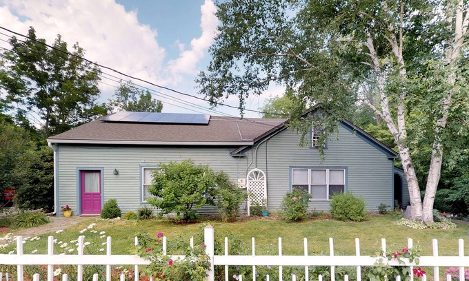 Westhampton Apartment | Creekside Country Comfort, Northampton Access! Lovely apartment sleeps 8